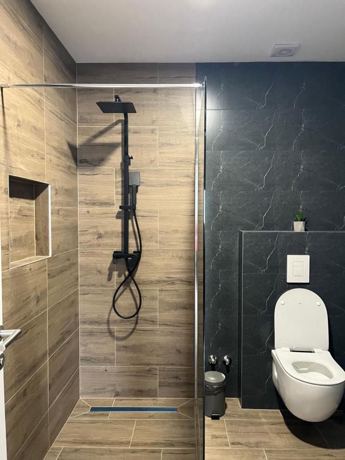 Lux Lucis Apartment *
